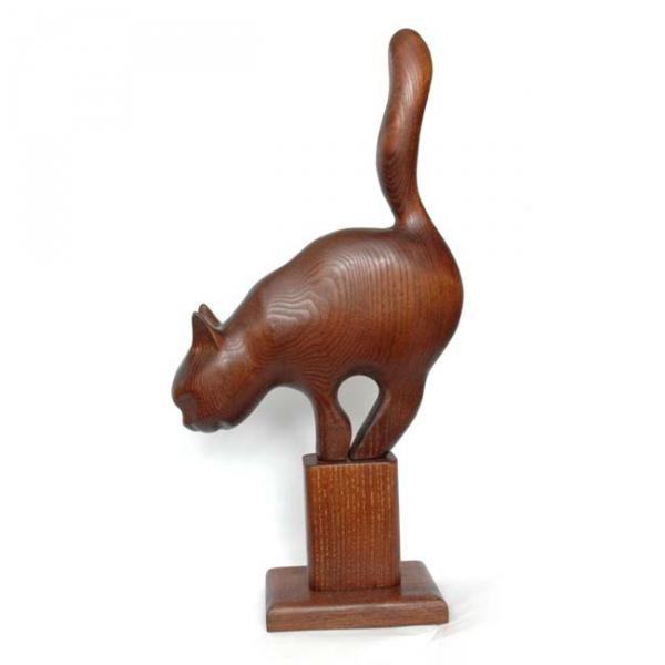 Скульптура Кот охотящийся коричневый
