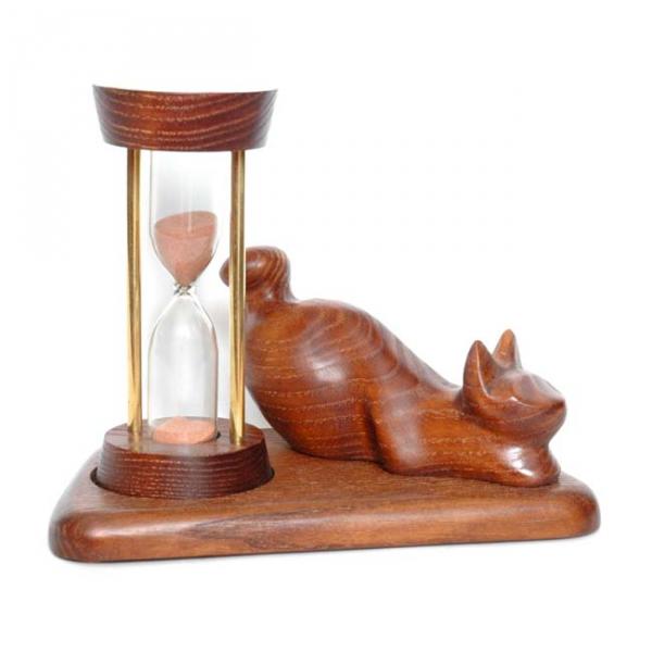 Пісочний годинник зі скульптурою Кот лежить