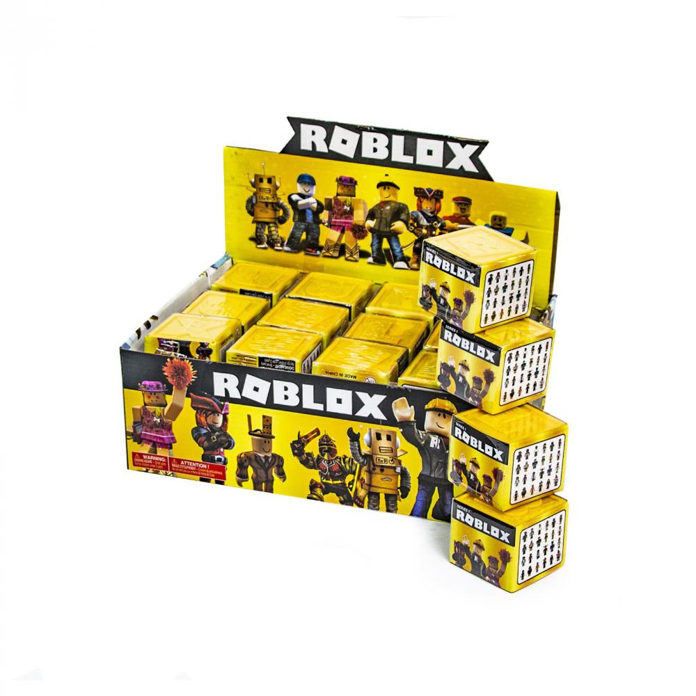 Фигурки Roblox в блоке